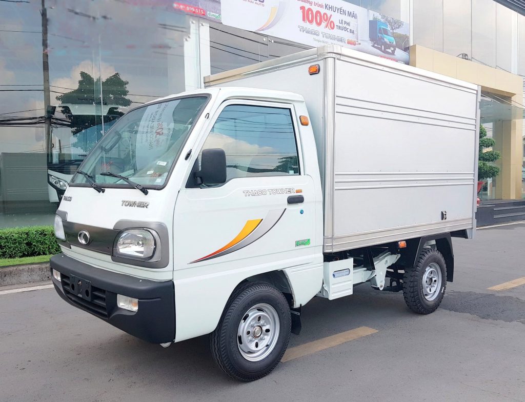 xe-tải-nhỏ-thaco-towner-800-thùng-kín-màu-trắng-1024×784-2.jpg